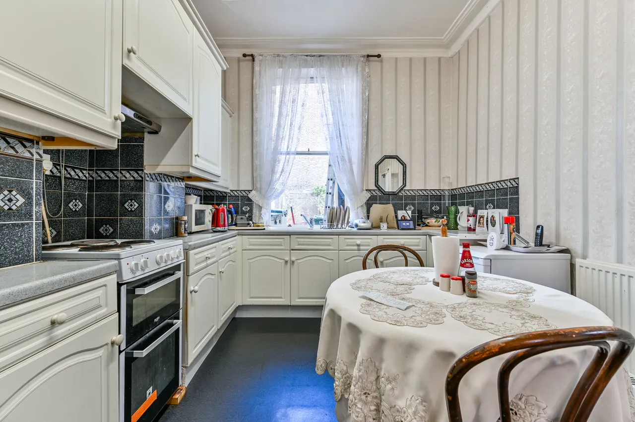60 Castle Road, London, photo 8