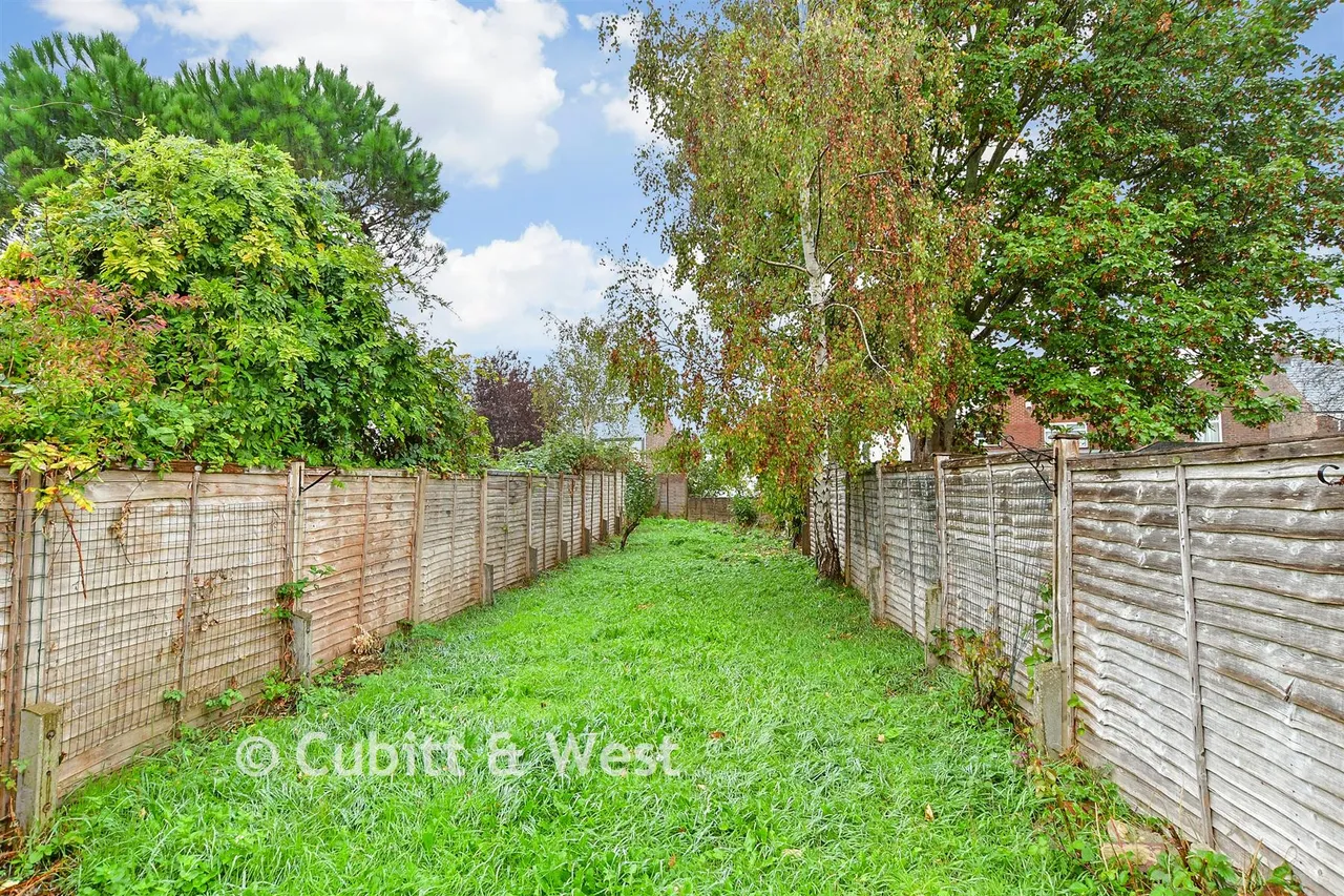 Kent Road, Chichester, PO19, photo 2
