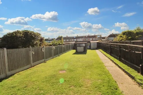 Philip Close, Romford, RM7, photo 16