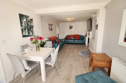Philip Close, Romford, RM7, photo 5