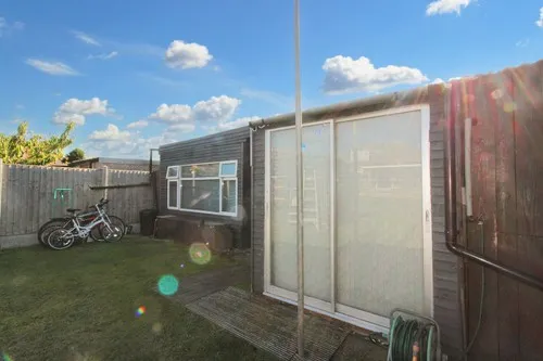 Philip Close, Romford, RM7, photo 10