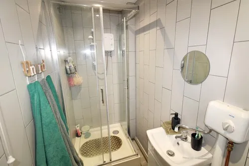Philip Close, Romford, RM7, photo 14