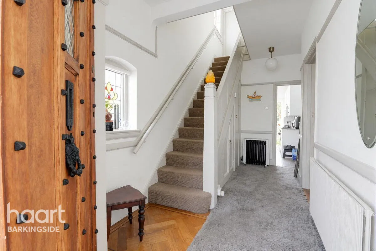 Rosedene Gardens, Gants Hill, IG2, photo 4