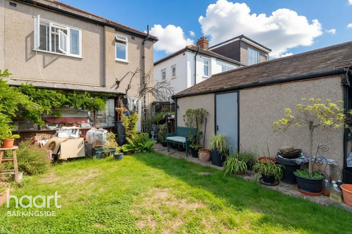 Rosedene Gardens, Gants Hill, IG2, photo 18