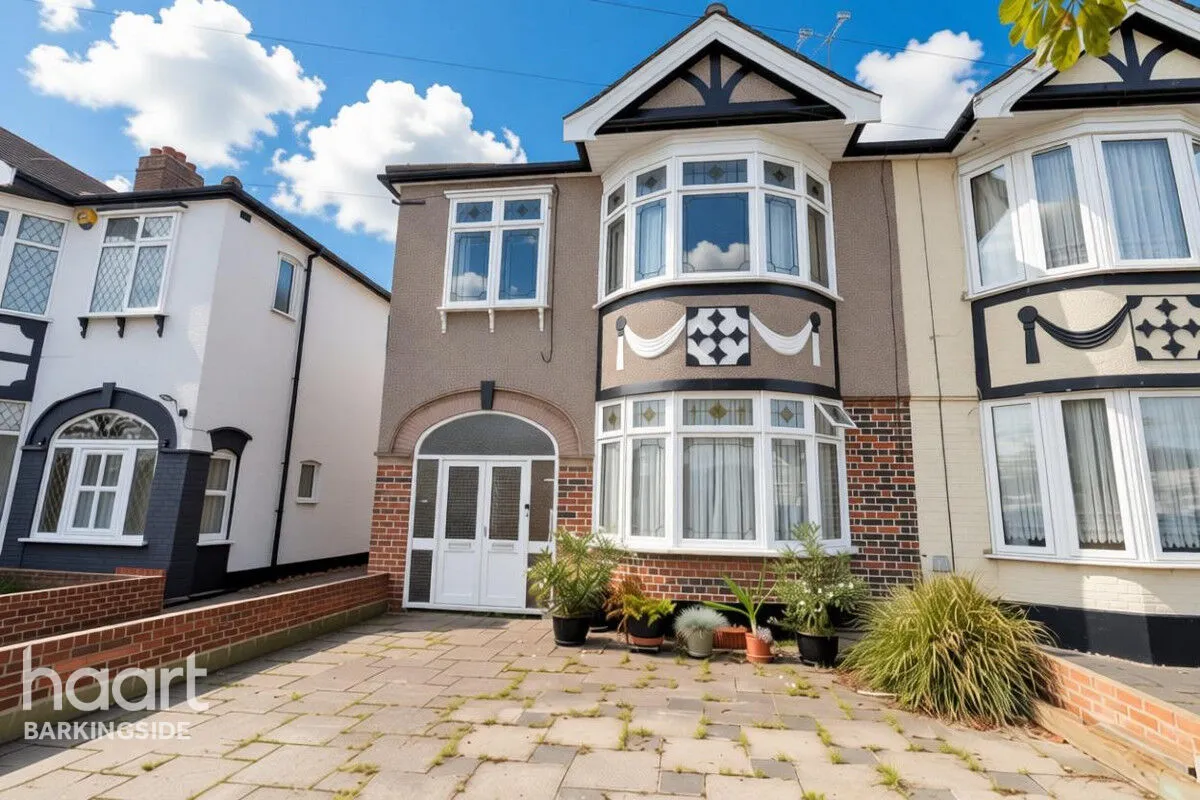 3 bed house for sale, Rosedene Gardens, Gants Hill, IG2