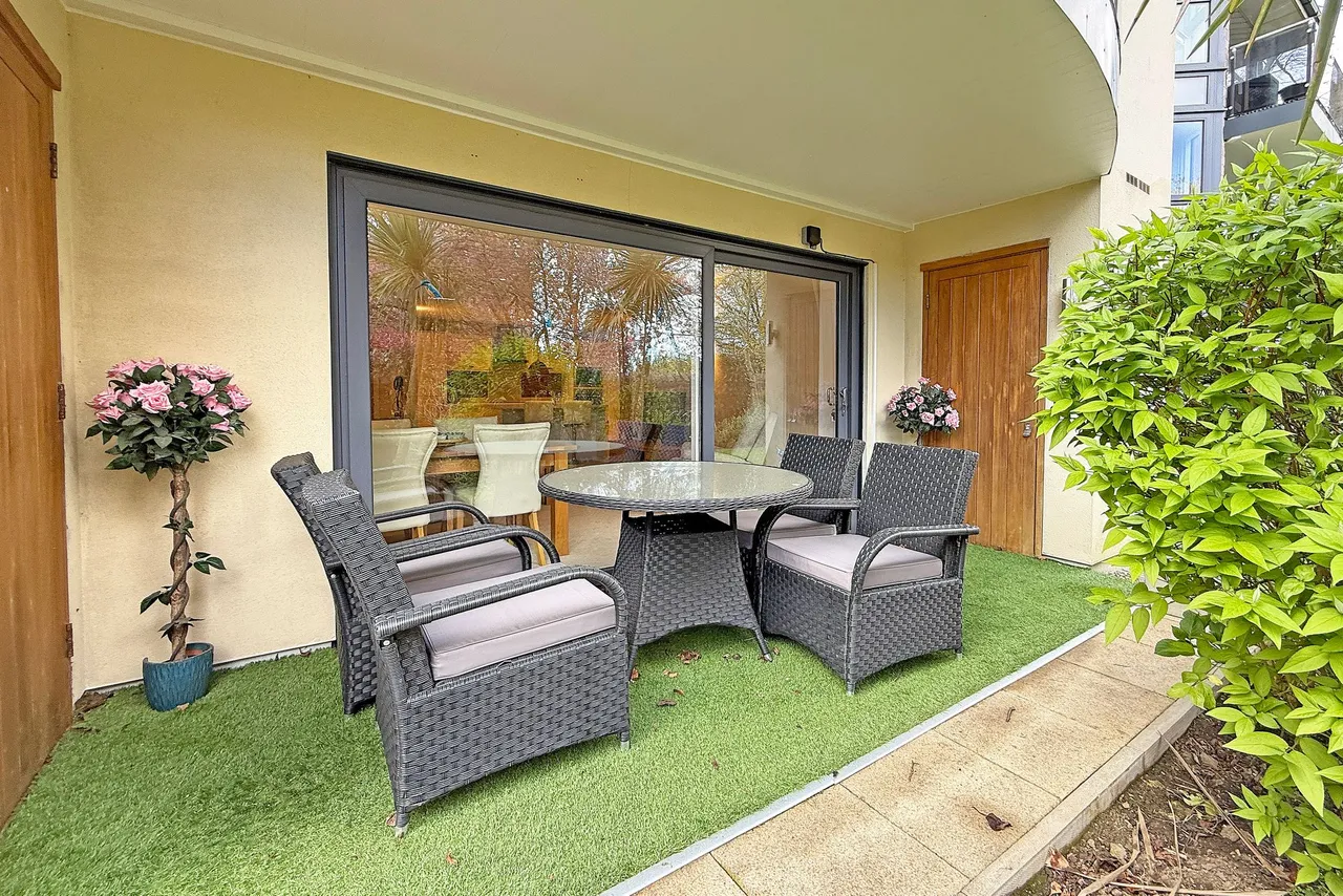 Swan Road, Harrogate, HG1, photo 17
