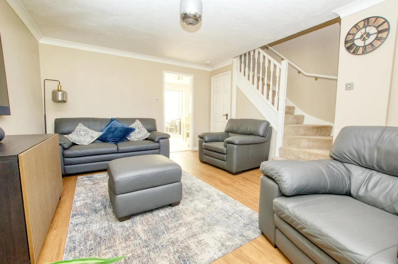 Rothschild Close, Southampton, SO19 9TE, photo 3