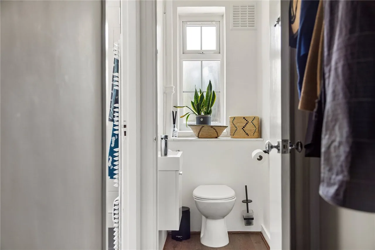 3 bed flat for sale — Fountain Road, London, SW17
