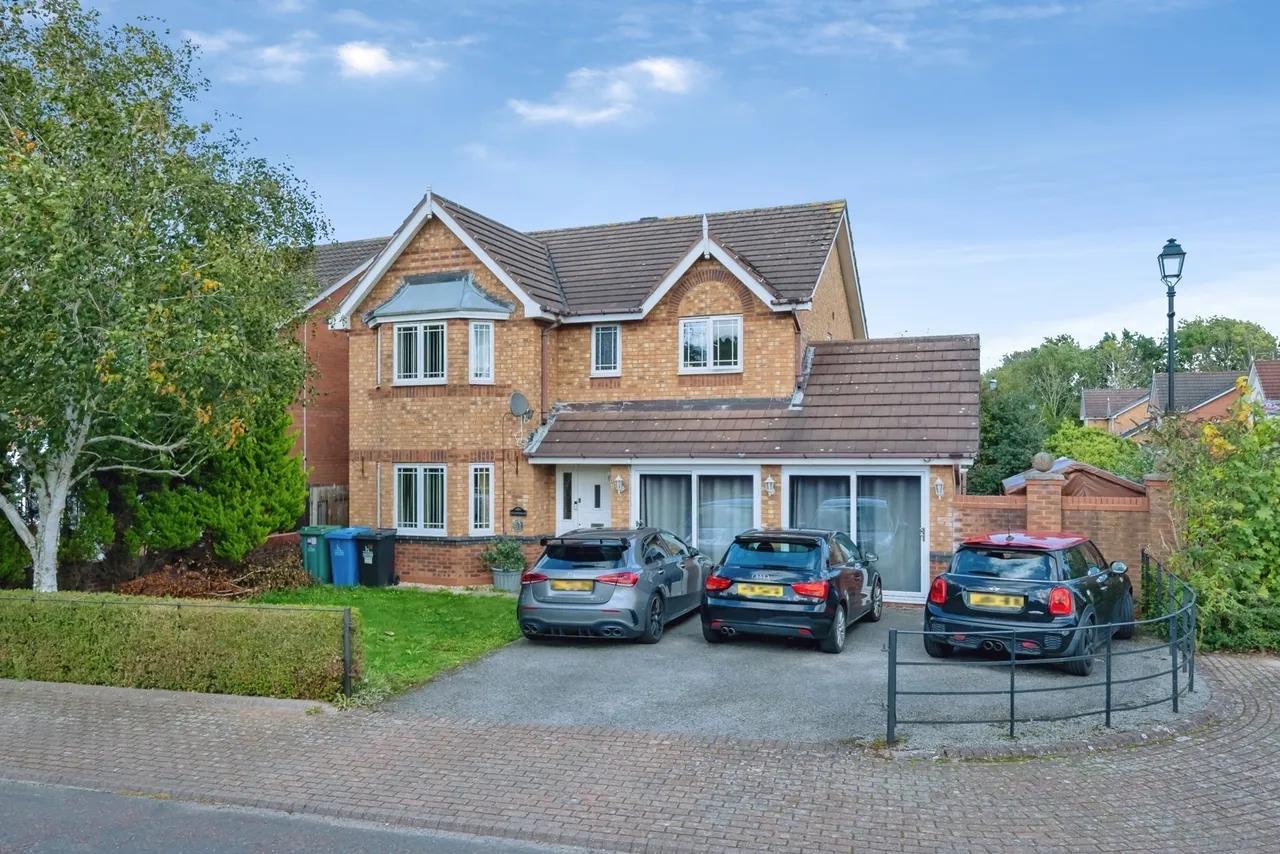 Malmesbury Park, Runcorn, WA7, photo 18