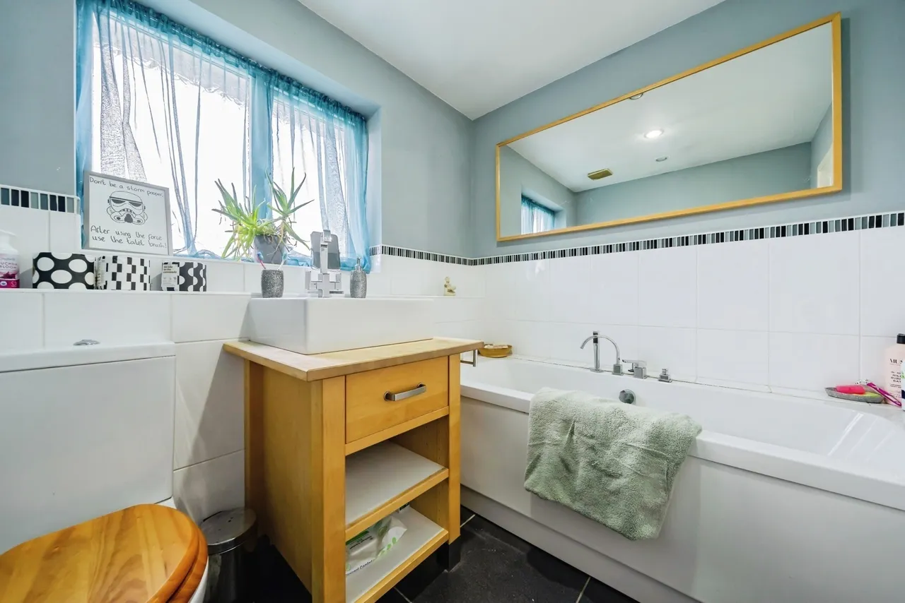 Malmesbury Park, Runcorn, WA7, photo 12