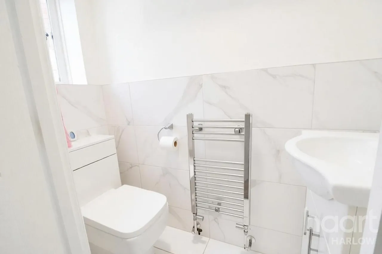 Challinor, Harlow, CM17, photo 6