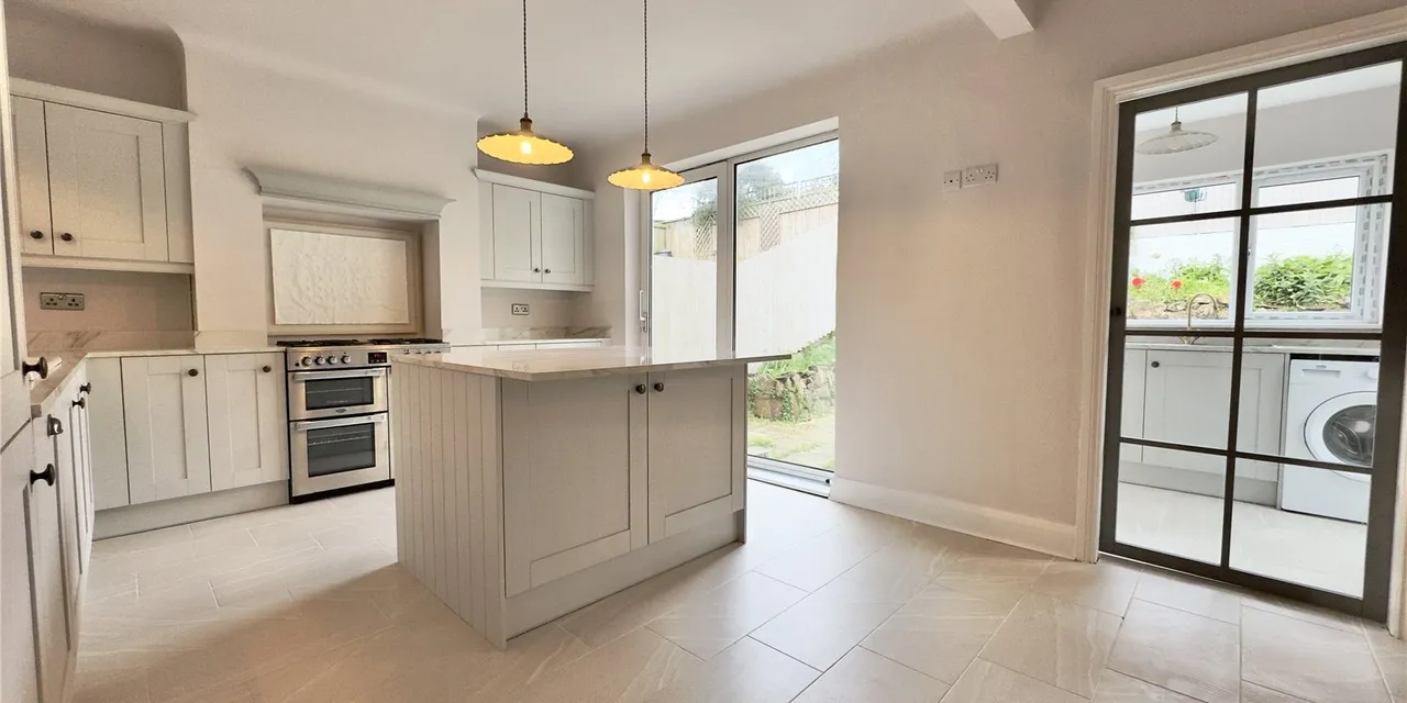 Pensby Road, Heswall, CH60, photo 2
