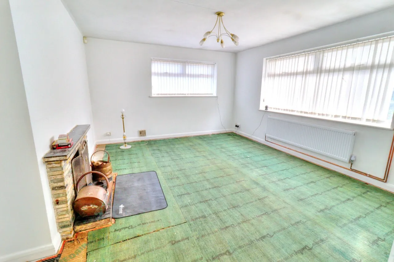 Park Close, Lane End, HP14, photo 2