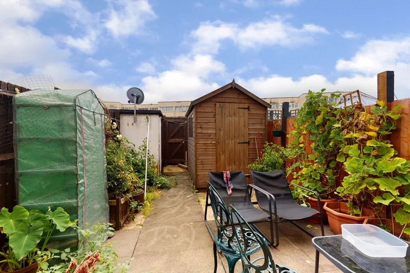 Belgrave Walk, Mitcham CR4 3QB, photo 3