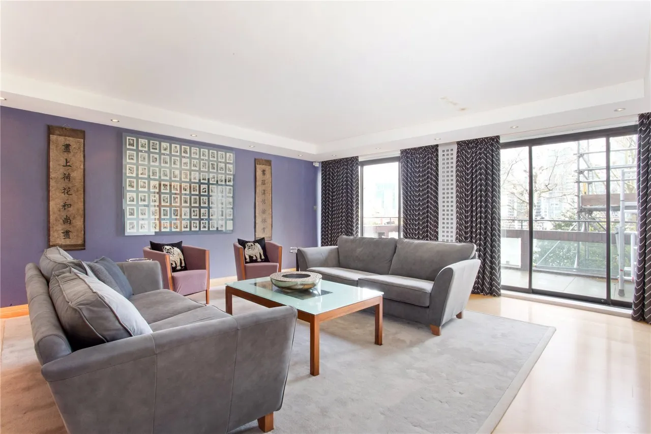 Grosvenor Road, London, SW1V, photo 2