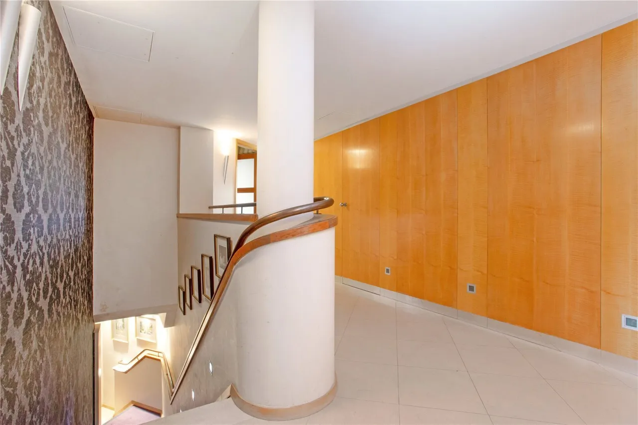 Grosvenor Road, London, SW1V, photo 11