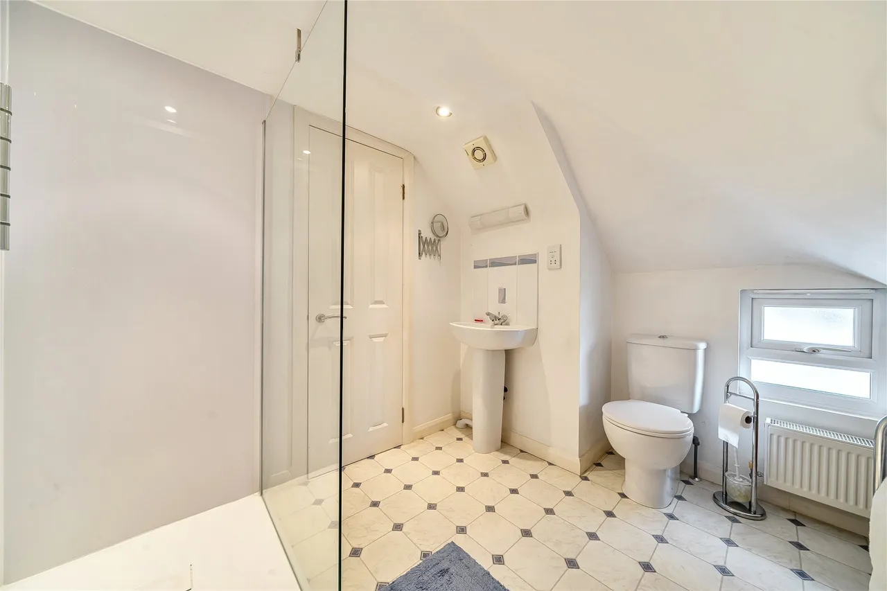 Broomhill Road, Orpington, BR6, photo 9
