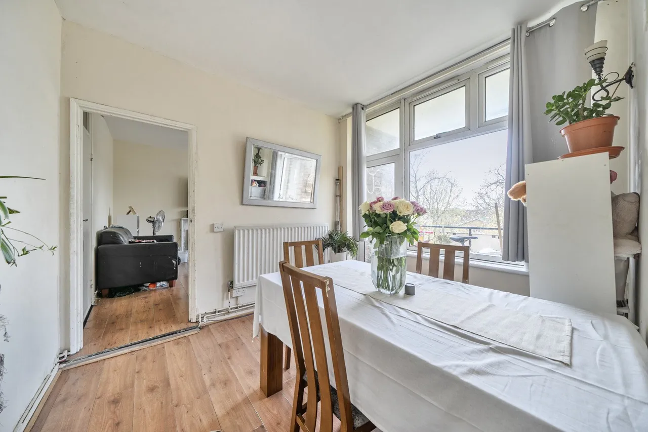 Bromley Road, SE6, photo 13