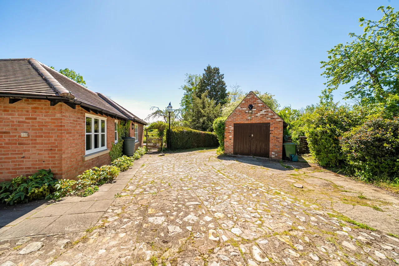 Lawn Road, Ashleworth, Gloucester, GL19, photo 9