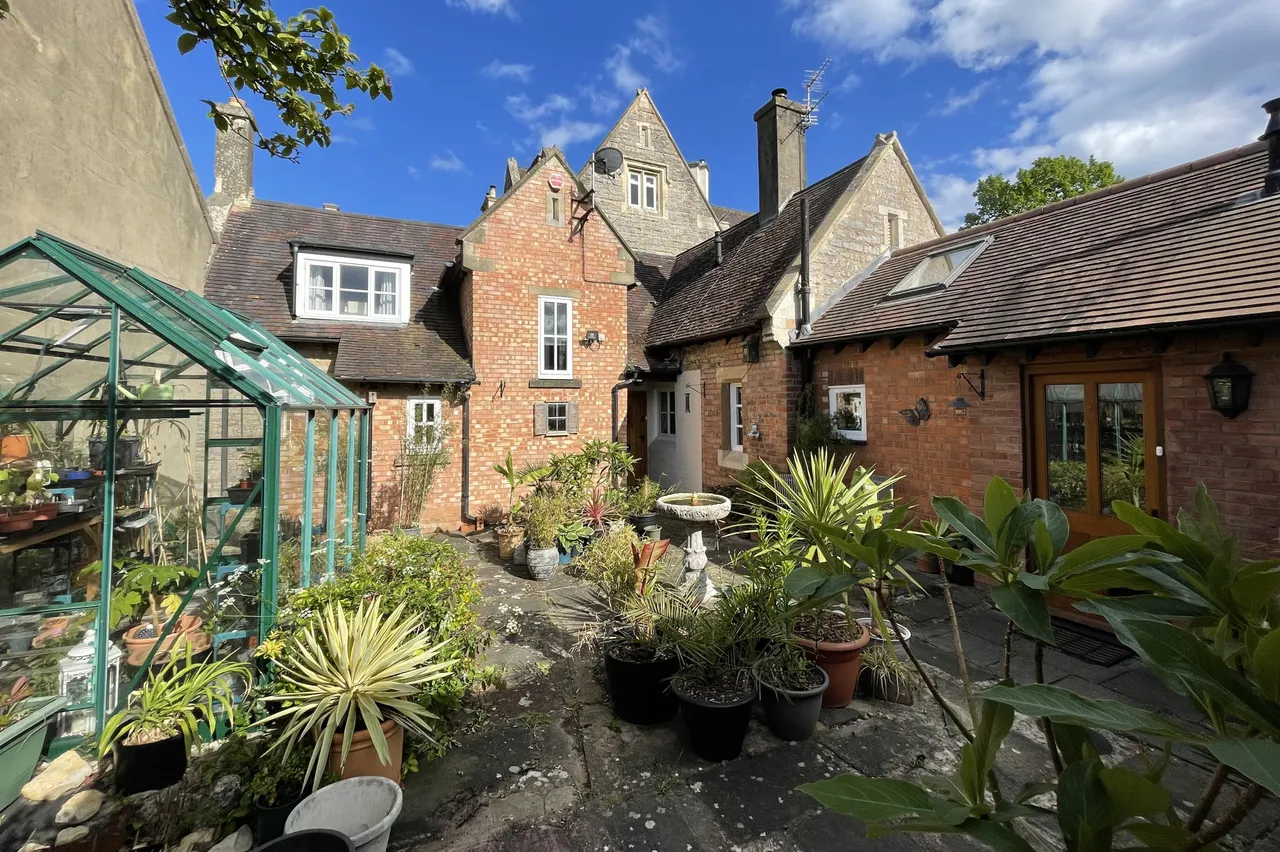 5 bed house for sale — Lawn Road, Ashleworth, Gloucester, GL19