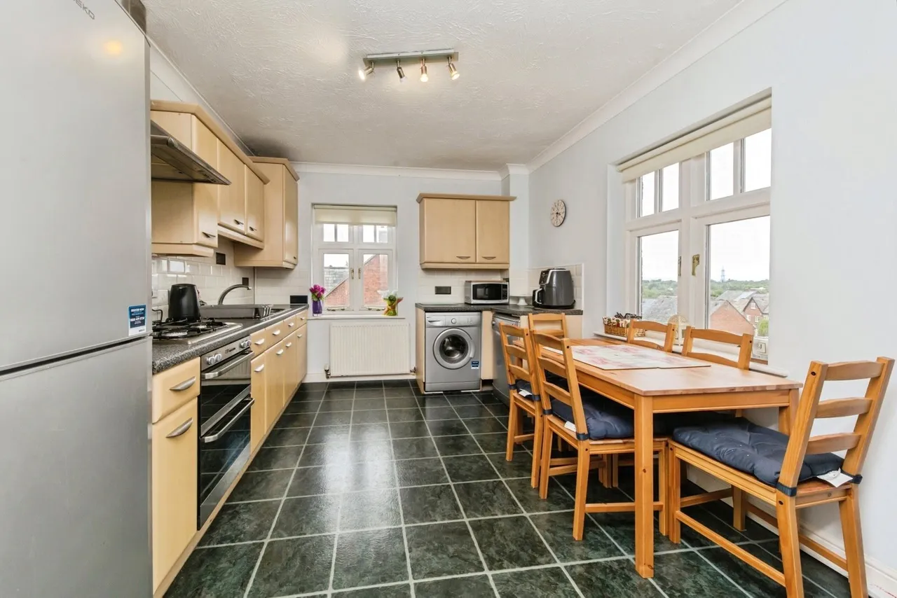 Eastgate, MACCLESFIELD, Cheshire, SK10, photo 3