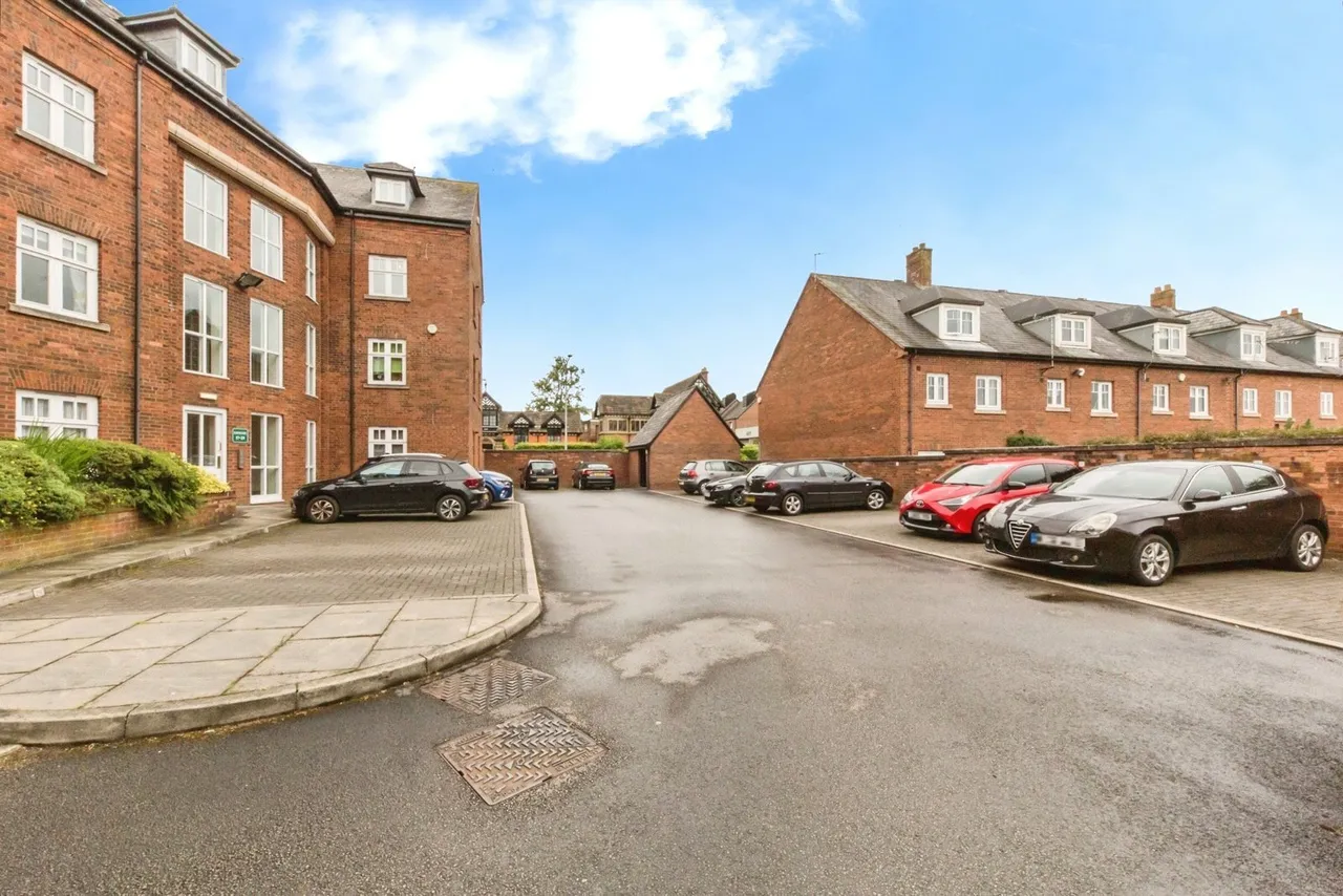 Eastgate, MACCLESFIELD, Cheshire, SK10, photo 10