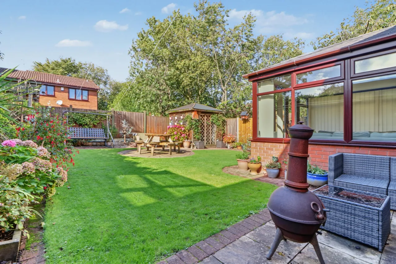 Sudbourne Close, Packmoor, ST6, photo 18