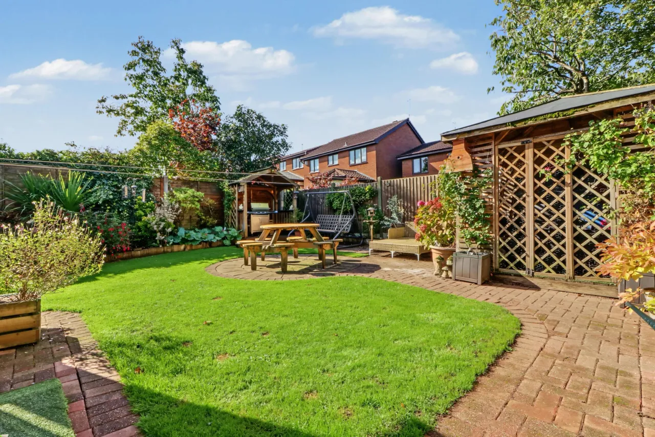 Sudbourne Close, Packmoor, ST6, photo 5