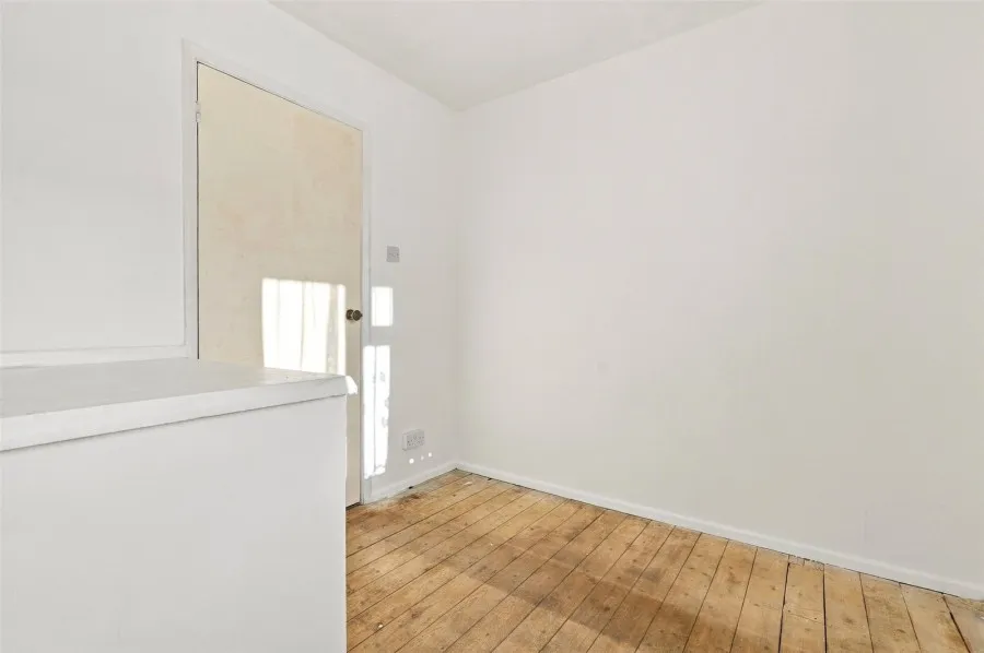 with 3 bedrooms in Matching Green, Harlow, CM17, photo 24