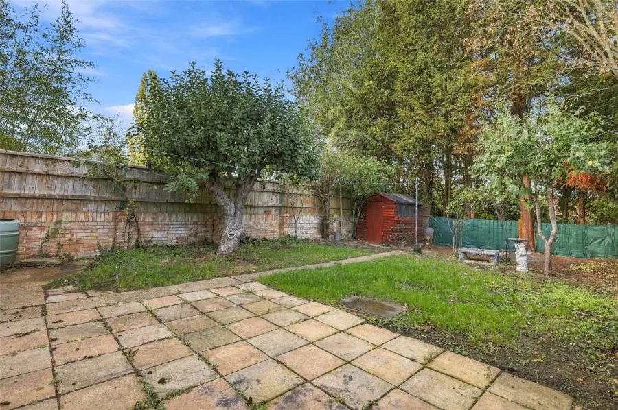 with 3 bedrooms in Matching Green, Harlow, CM17, photo 25