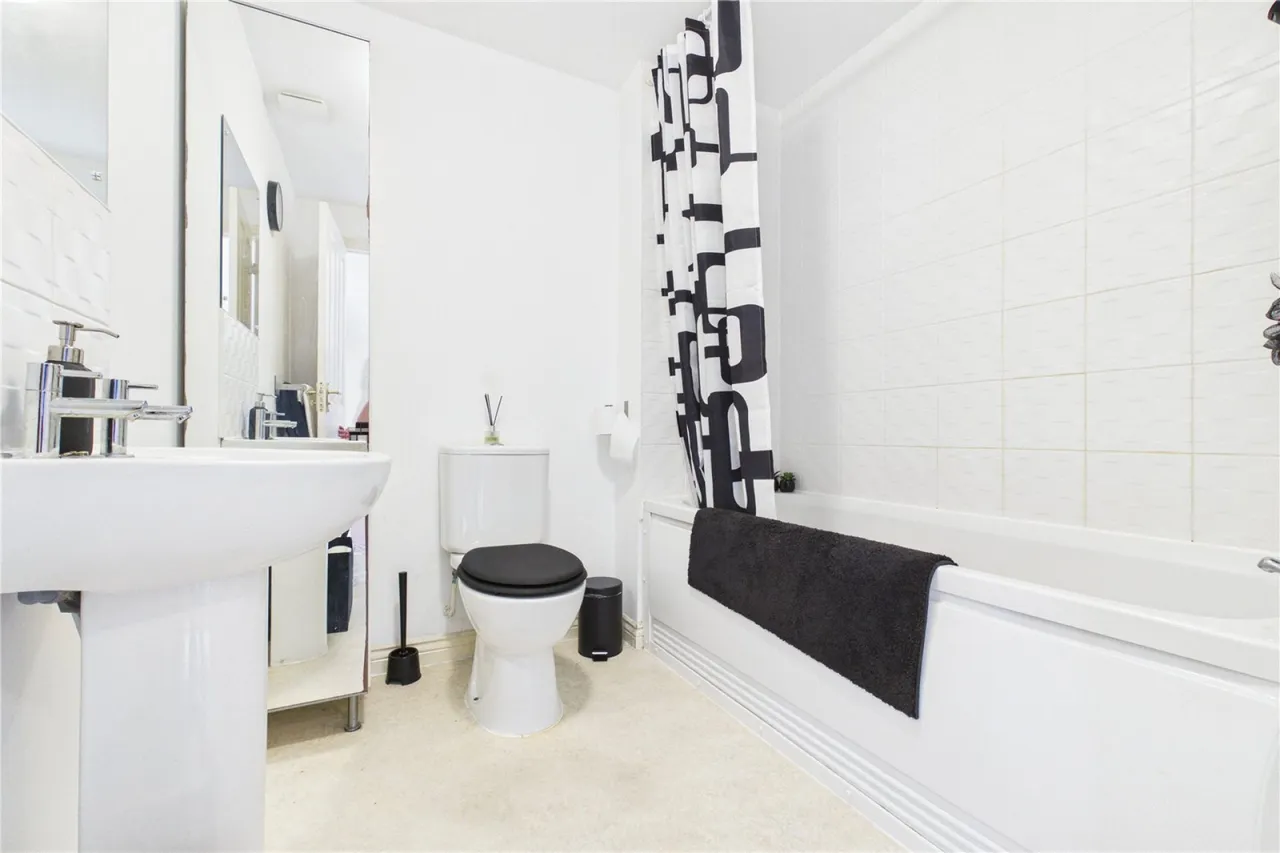 Fallows Road, Padworth, RG7, photo 11
