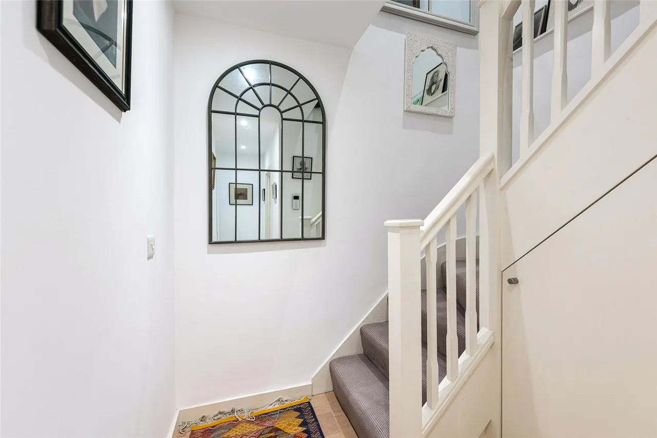 The Old Post House, Churton Place, London, SW1V, photo 9