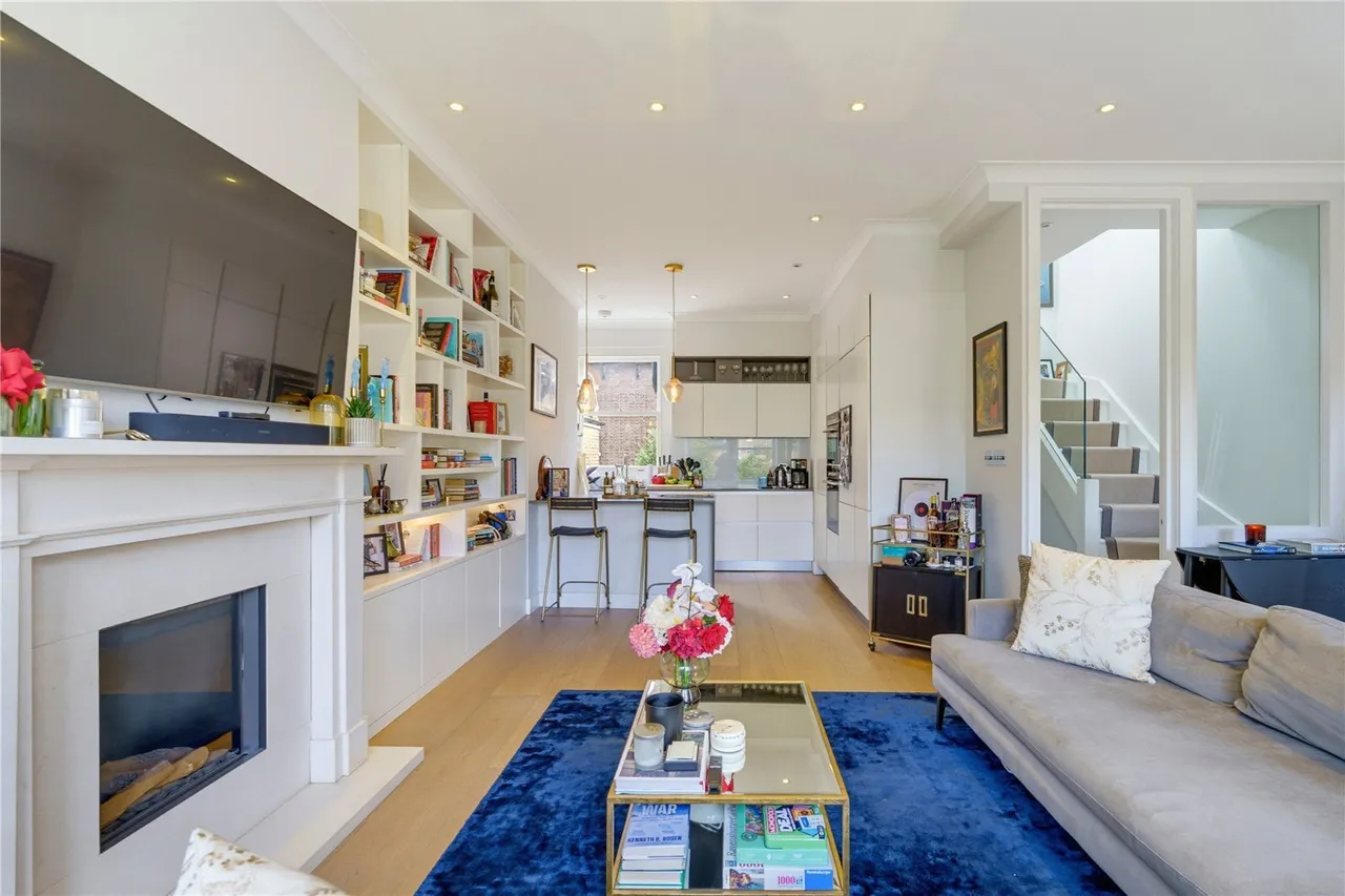 Klea Avenue, London, SW4, photo 2