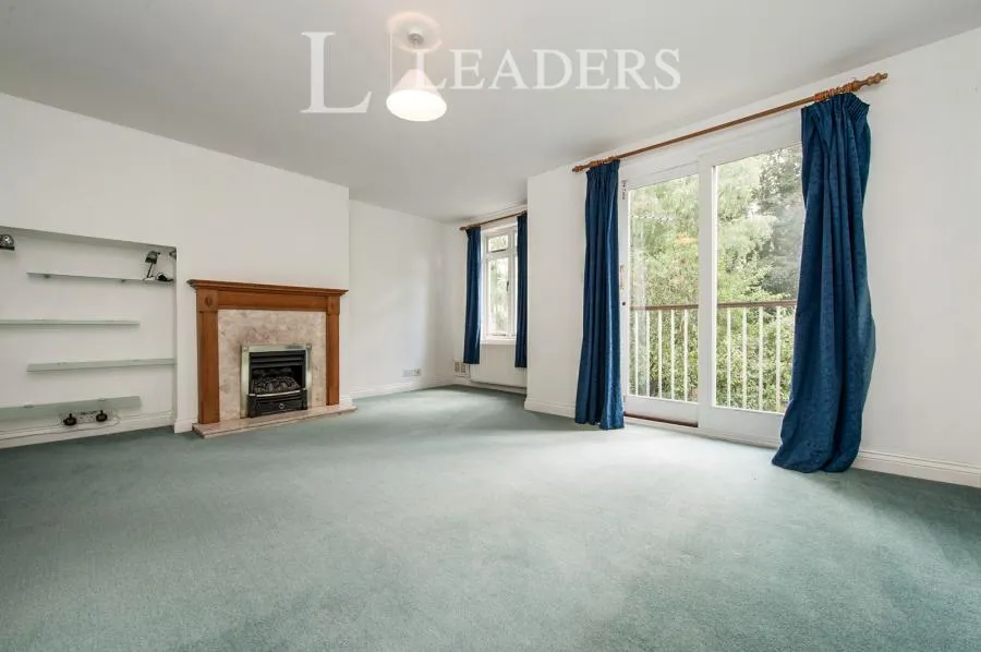 Chesterton Lane, Cirencester, GL7, photo 4
