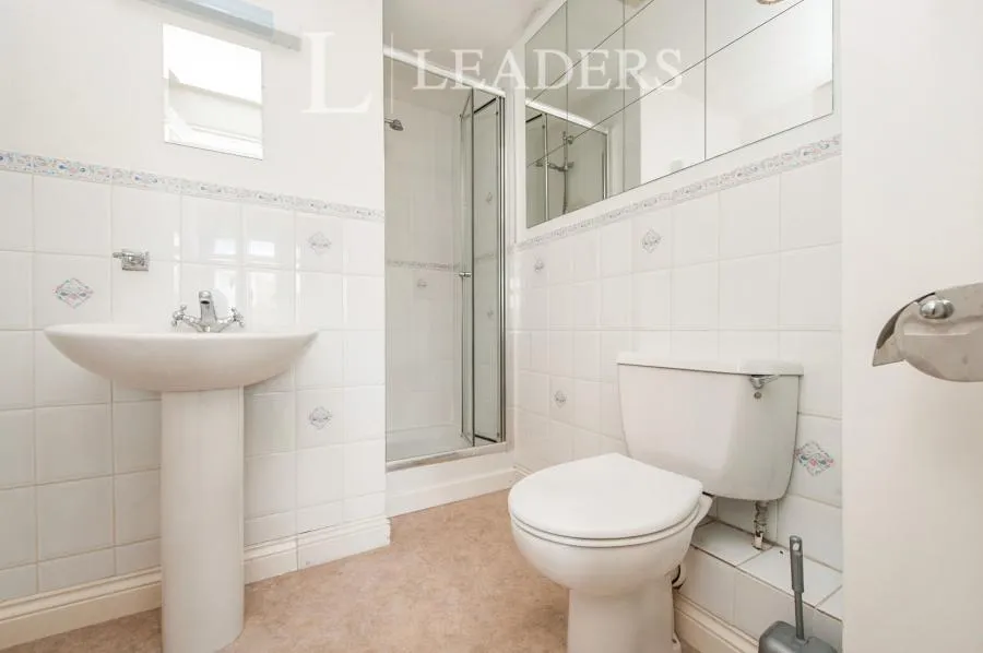 Chesterton Lane, Cirencester, GL7, photo 8