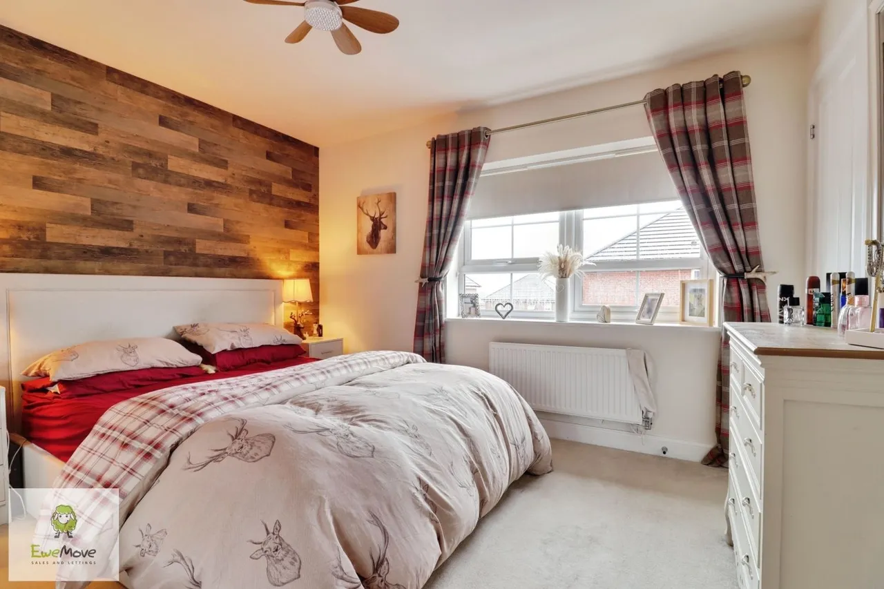 Wadeley Close, Hednesford, WS12, photo 10