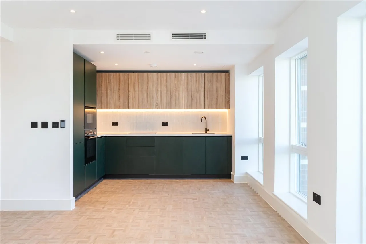 1 bed flat for sale, The Arrival, One Clapham, SW11