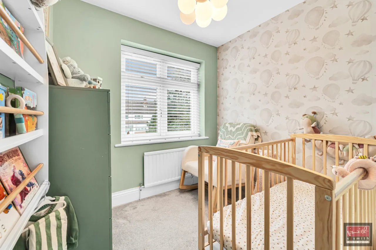 Lynegrove Avenue, Ashford, TW15, photo 9
