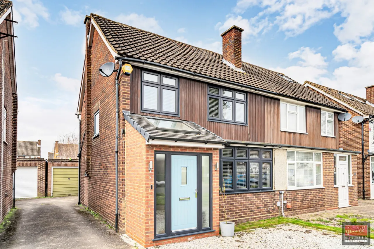 Lynegrove Avenue, Ashford, TW15, photo 3