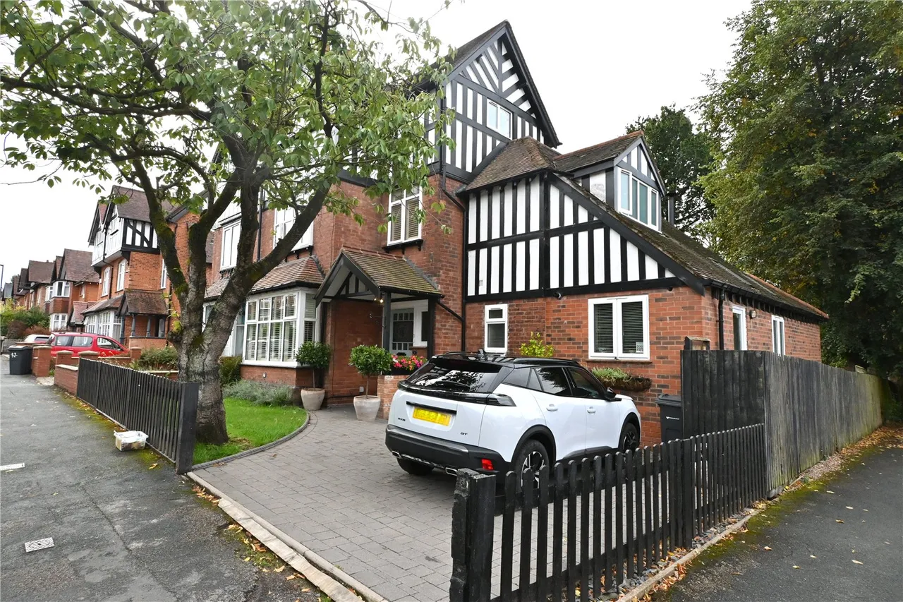 Ashfield Avenue, Kings Heath, B14, photo 31