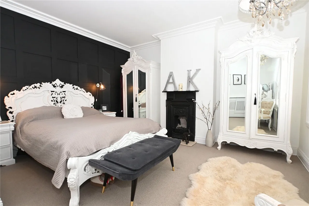 Ashfield Avenue, Kings Heath, B14, photo 15