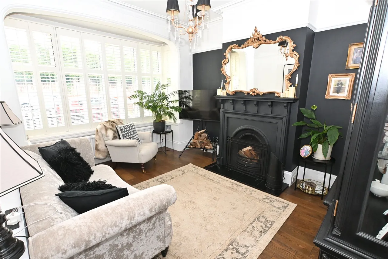 Ashfield Avenue, Kings Heath, B14, photo 3