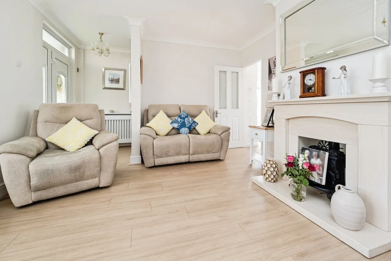 Annalee Gardens, South Ockendon, RM15, photo 7