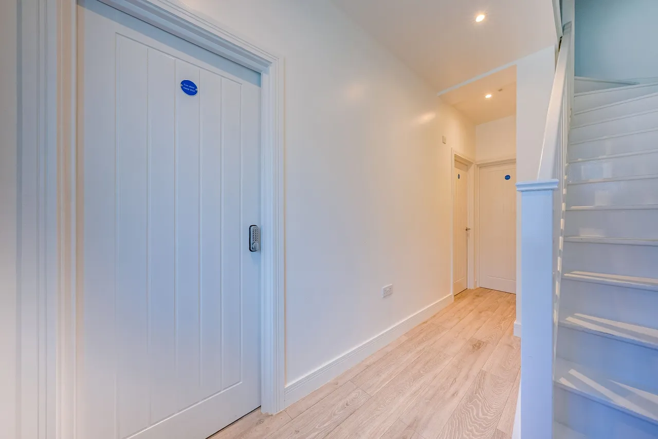 Double Room in Trosley Avenue, Gravesend, photo 8