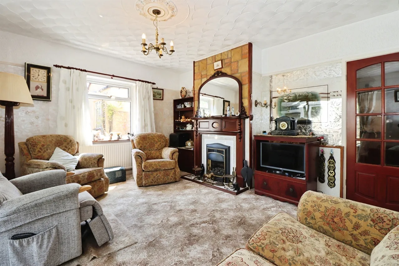 Kings Weston Lane, Kingsweston, Bristol, photo 3