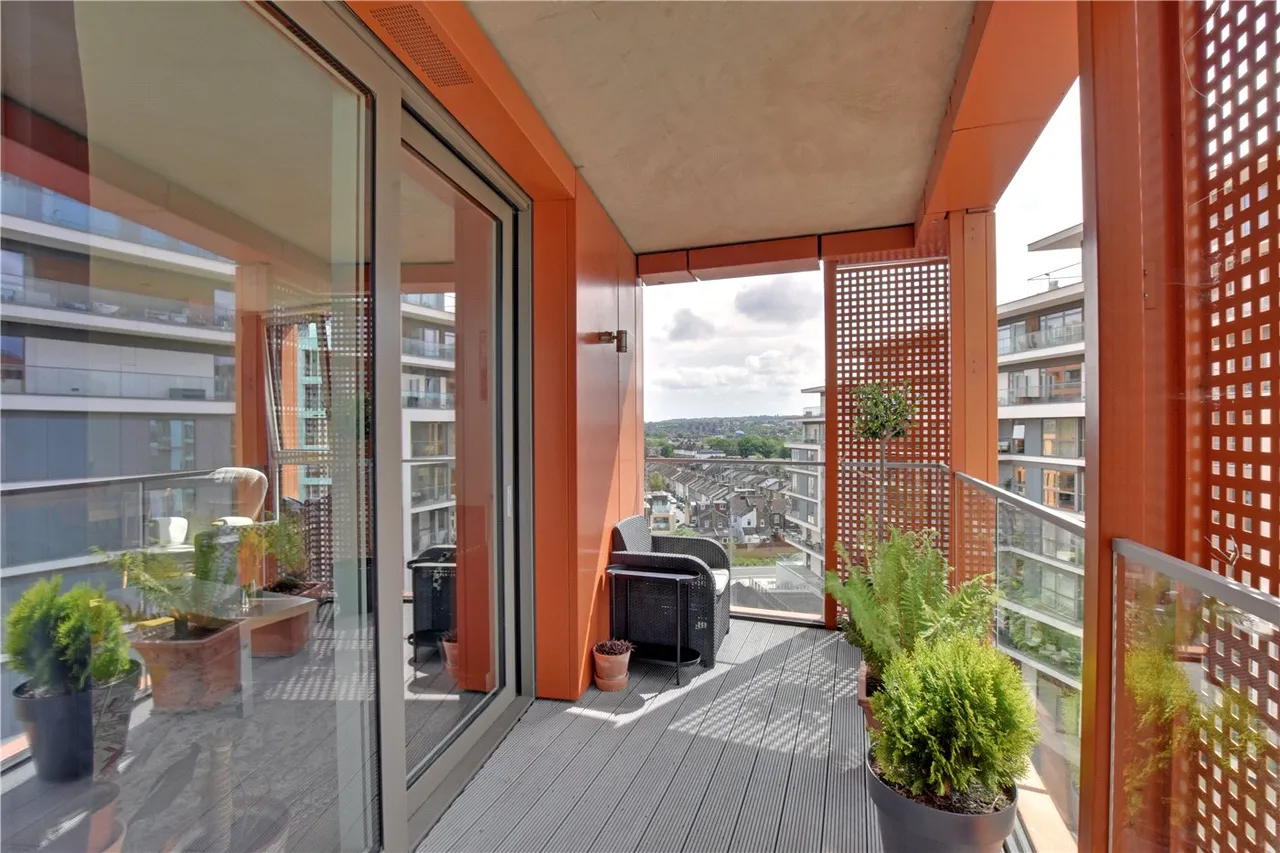 Gordian Apartments, 34 Cable Walk, Greenwich, London, SE10, photo 11
