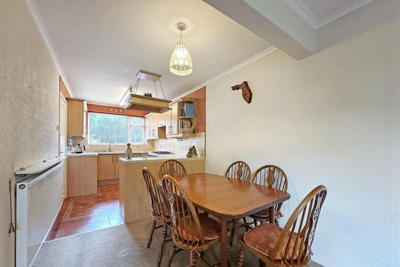 Grange Road, Timperley, Cheshire WA15 6DN, photo 3