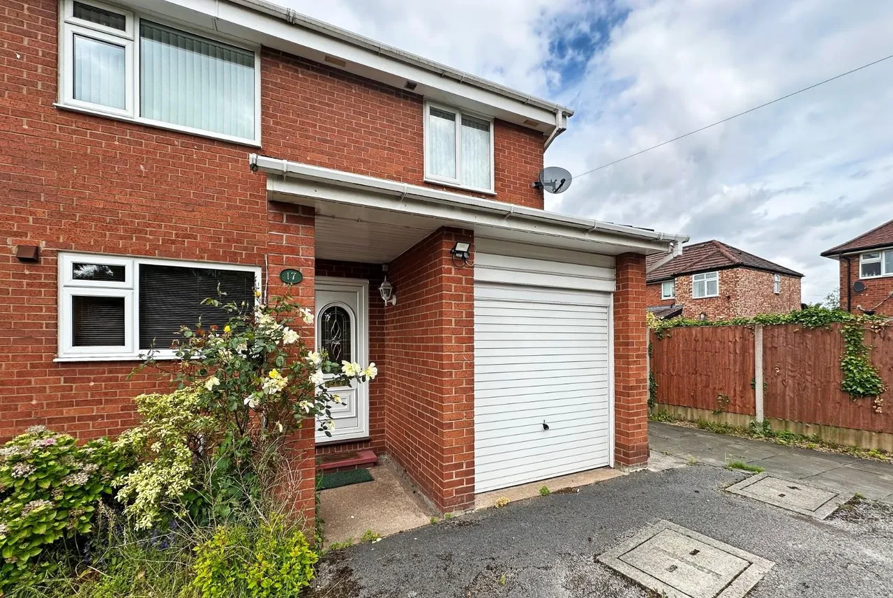 Grange Road, Timperley, Cheshire WA15 6DN, photo 28