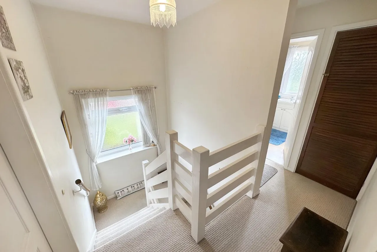 Grange Road, Timperley, Cheshire WA15 6DN, photo 8