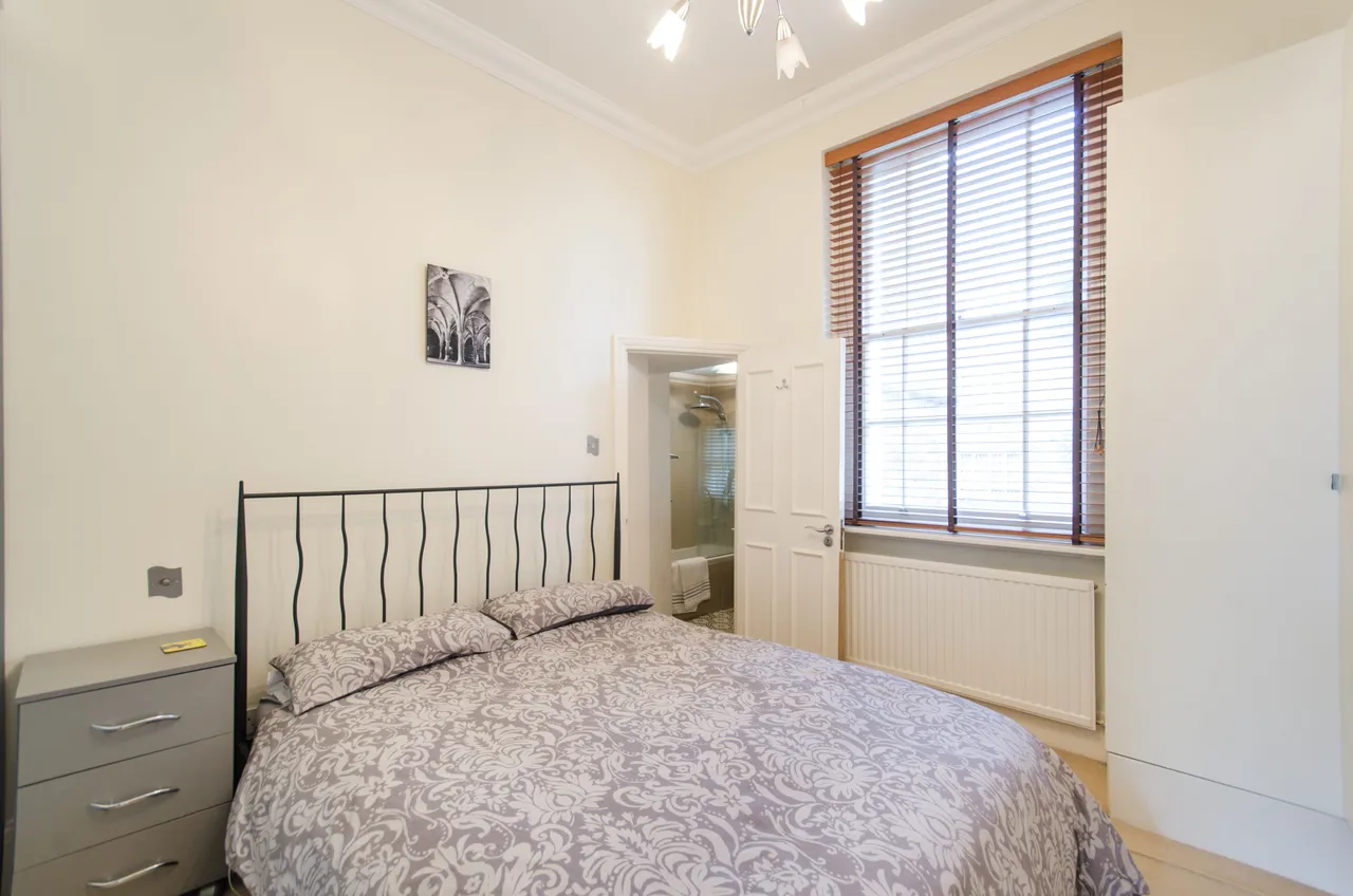 Flat 2, 17 St Anns Terrace, London, photo 4